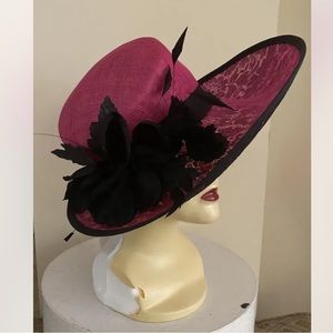 PETER BETTLEY ~ pink straw hat with an band , lace and a rose size 57-58